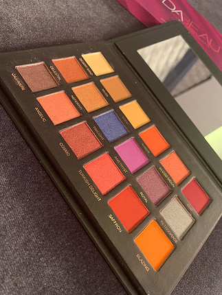 Beden HUDA BEAUTY DESERT DUSK PALETTE MUADİLİ-SIFIR
