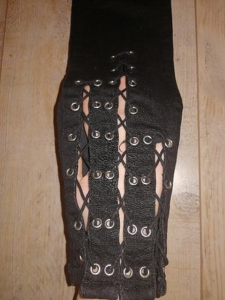 Diğer Paça kısımı bağcık modelli Siyah pantolon 