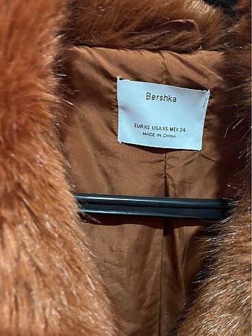 Bershka Kürkk