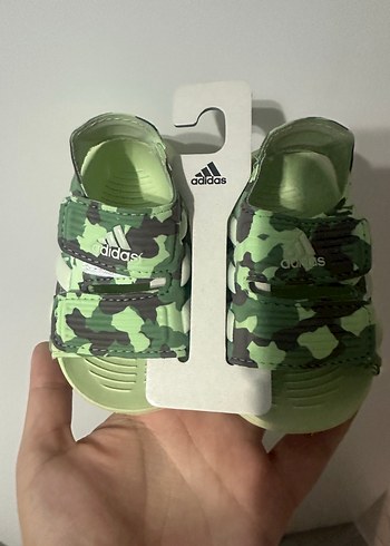Erkek Bebek Adidas Yeşil Kamuflaj Bantlı Terlik