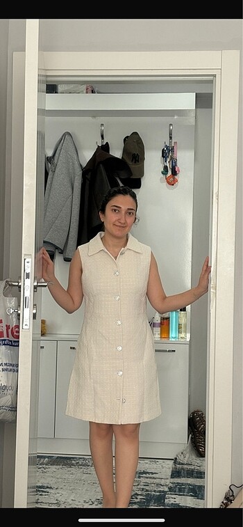 m Beden LCW elbise bir kez giyildi