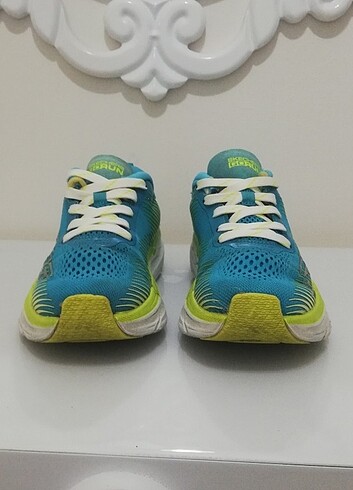 38 Beden ORJİNAL SKECHERS SNAKERS