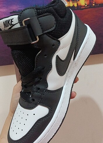  Nike court