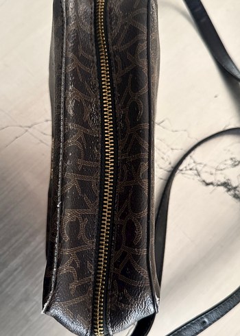 Kahverengi Desenli CK Deri Kadın Çapraz Çanta - Görsel 2