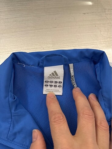 Mavi ve lacivert renkli eşofman takımı - Görsel 7