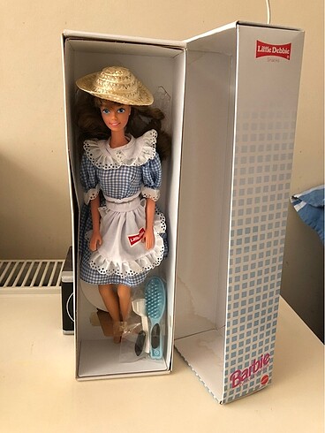AYRILDI - Barbie Little Debby