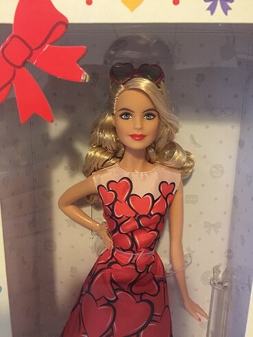 Barbie Barbie Signature Davet Bebeği