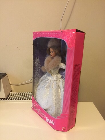 Beden Renk Barbie Winter Evening Kızıl Saçlı