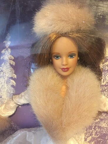Beden Barbie Winter Evening Kızıl Saçlı