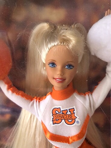 Beden Barbie University S.U. Syracuse Skipper