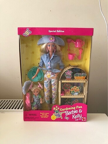 Barbie & Kelly Gardening Fun