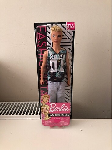 Barbie Fashionistas KEN 116