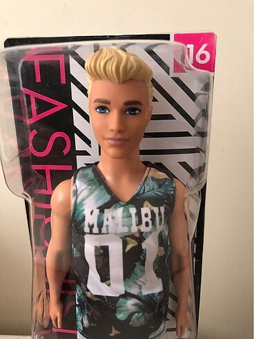 Barbie Barbie Fashionistas KEN 116