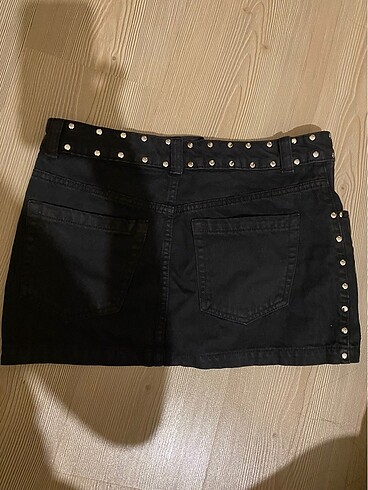 s Beden Bershka Zımbalı mini kot etek