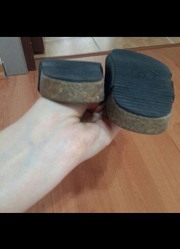 31 Beden lacivert Renk Zara Sandalet