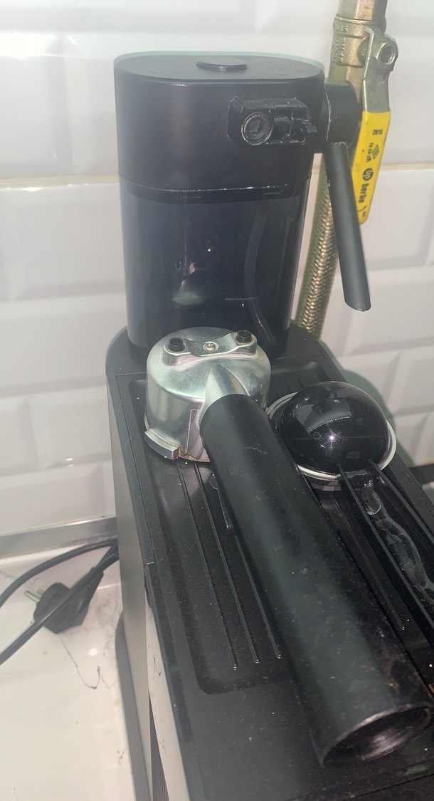 Arcelik Siyah Kahve Makinesi - Görsel 3