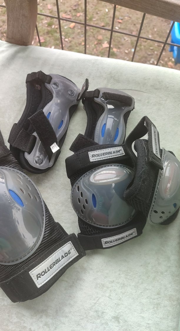 Gri Plastik Motosiklet Dizlikleri Velcro Bantlı - Görsel 3