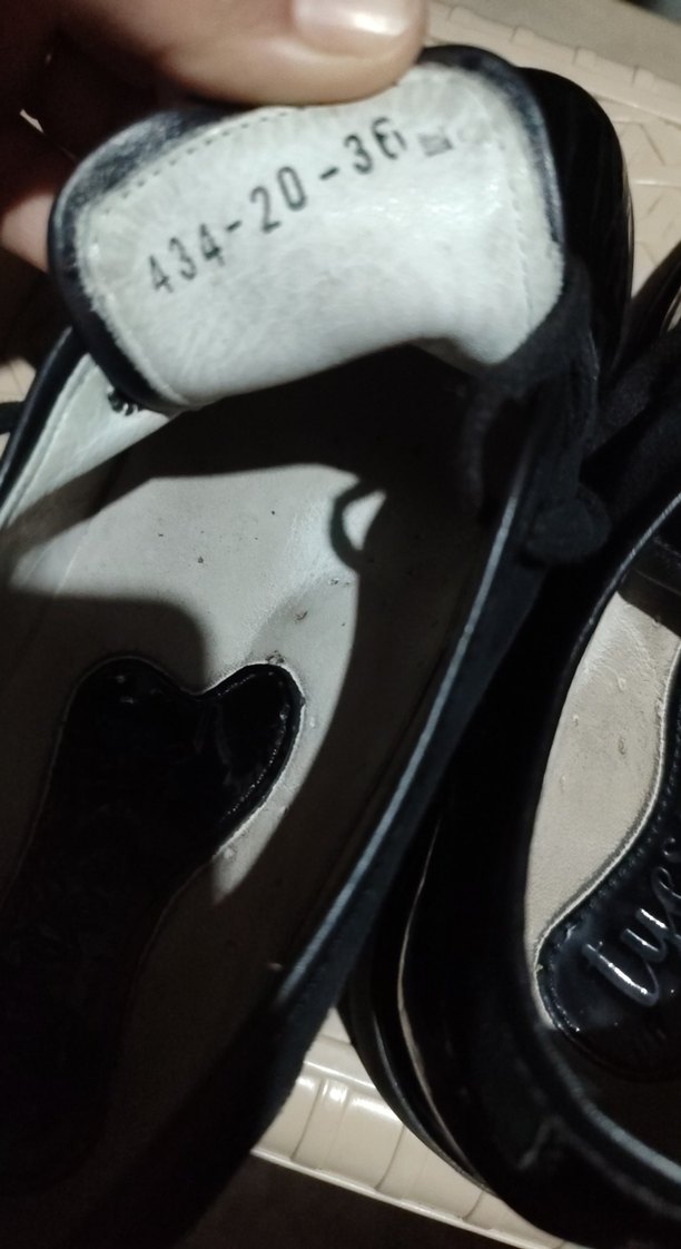 çocuk Siyah Parlak Gotik Klasik Ayakkabı - Görsel 4