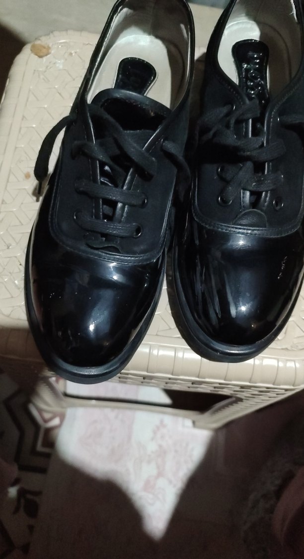 çocuk Siyah Parlak Gotik Klasik Ayakkabı - Görsel 2