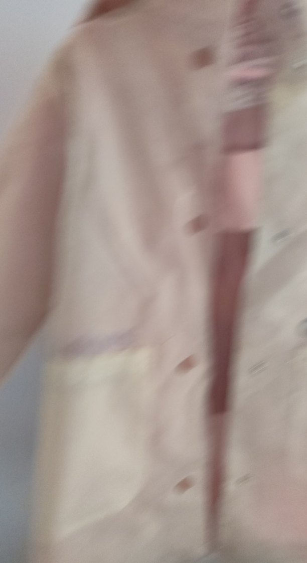 Düğmeli Pembe Kız Yağmurluk - Görsel 3