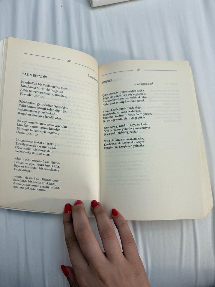 Turgut Uyar - Büyük Saat Şiir Kitabı - Görsel 2