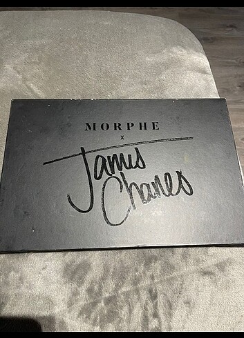 Revolution Morphe far paleti