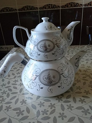 Porselen çaydanlık