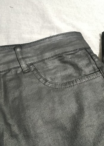 42 Beden Siyah Deri Düğmeli Kadın Skinny Pantolon