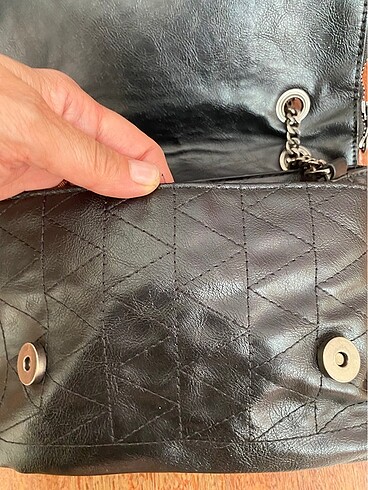 Zara Zara Zımbalı Zincir Askılı Çanta