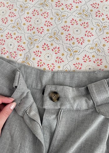 34 Beden gri Renk Gri Düğmeli Kadın Kumaş Pantolon