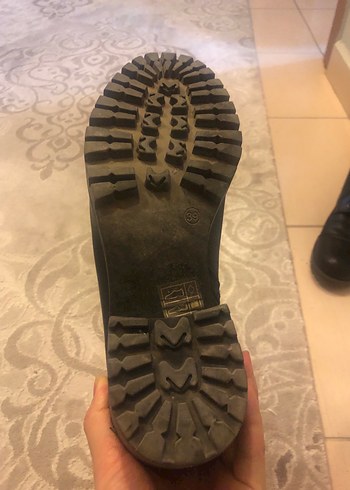 Siyah Deri Topuklu Kadın Bot - Görsel 5