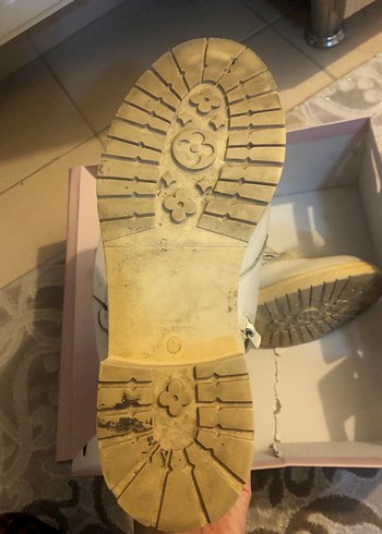 Beyaz Kürklü Yüksek Topuklu Kadın Botu - Görsel 4