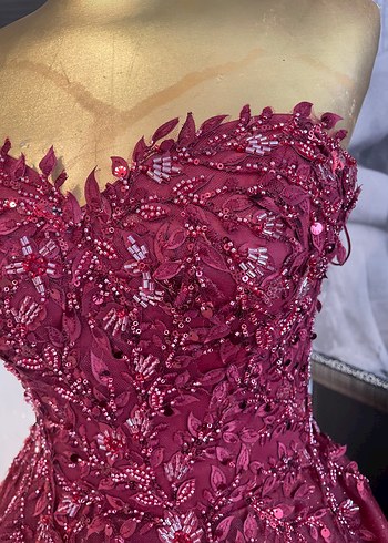 38 Beden bordo Renk İşlemeli Straplez Bordo Abiye Elbise
