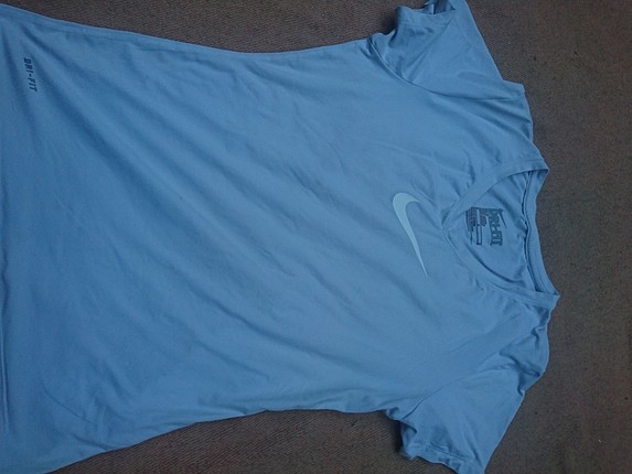 Nike tshirt 