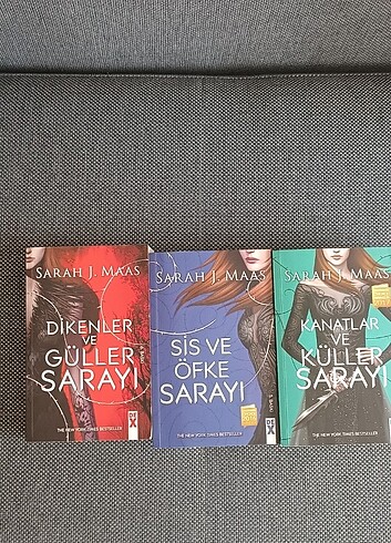 Dikenler ve güller sarayı 