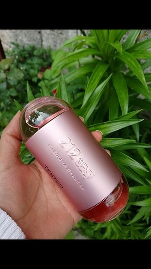 Carolina Herrera 212 Sexy Edp 100 ml Bayan Tester Parfüm 