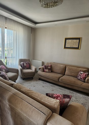 Bej Modern Klasik Desenli Ev Dekoru