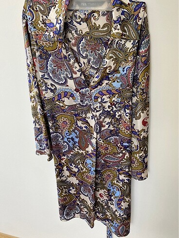 Zara desenli saten elbise