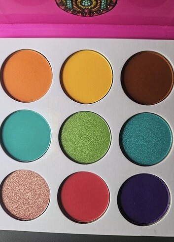 ColourPop Juvia's Place Zulu Far Paleti