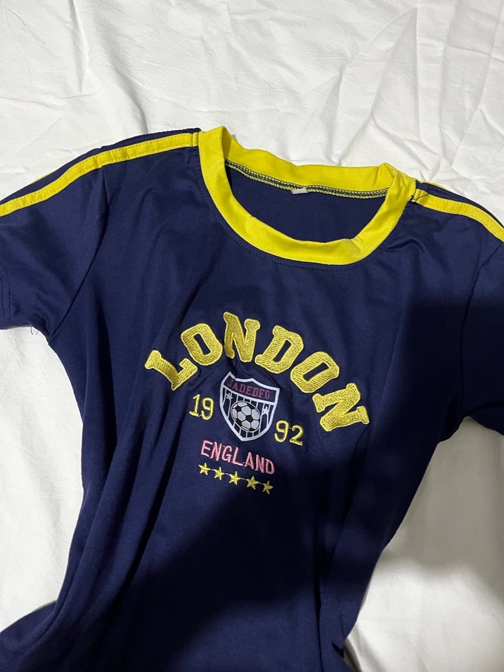 2000s baby tee - Görsel 2