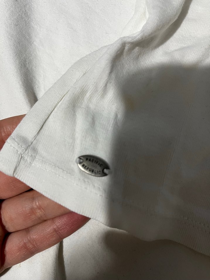 pull&bear Beyaz V Yaka Kısa Kollu Kadın Tişört - Görsel 3