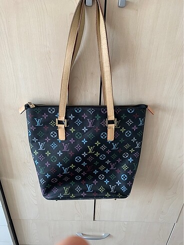 Louis Vuitton LOUİS VUİTTON