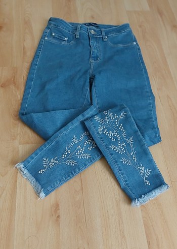 Diğer Nakışlı ve Boncuklu Mavi Midi Kot Pantolon