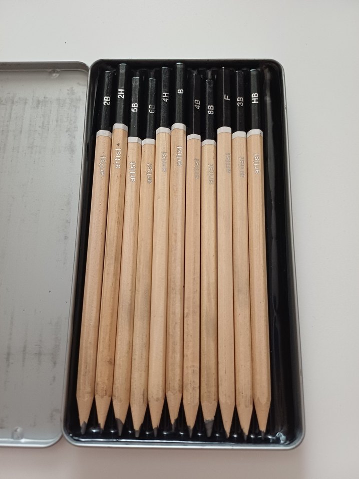 12'li Eskiz Kurşun Kalem Seti-Artist Tesco Store UK - Görsel 2