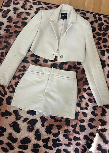 Zara Ekru Siklik Kisa Ceket Mini Etek Takimi