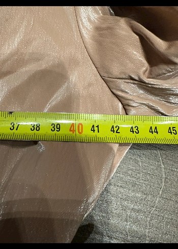 36 Beden ten rengi Renk Bej Parlak Kadın Uzun Trençkot