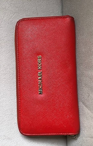 Michael Kors cüzdan.