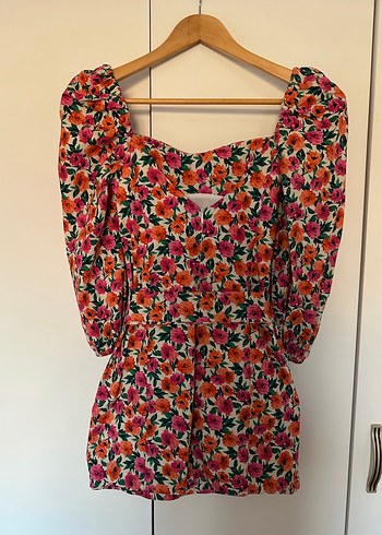 Çiçekli mini elbise - Görsel 3