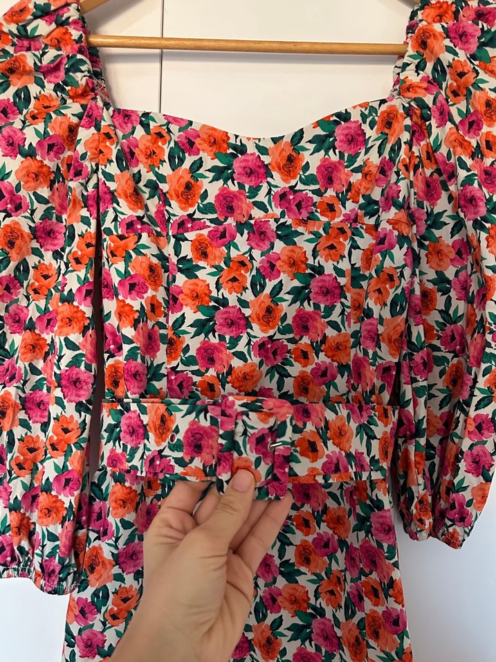 Çiçekli mini elbise - Görsel 2