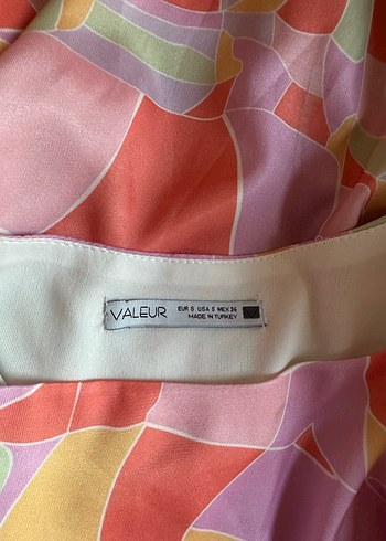 Pastel Renkli Bağcıklı Midi Elbise - Görsel 3